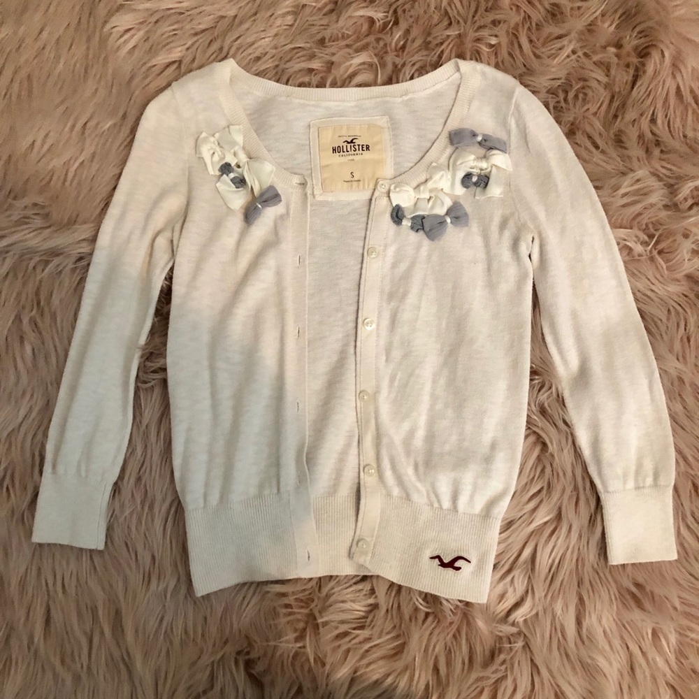 Hollister cardigan